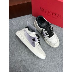 발렌티노 Valentino 스니커즈