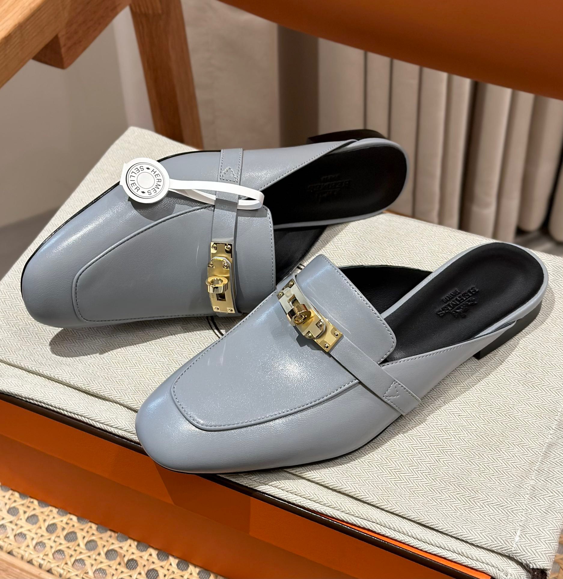 에르메스 Hermes 슬리퍼