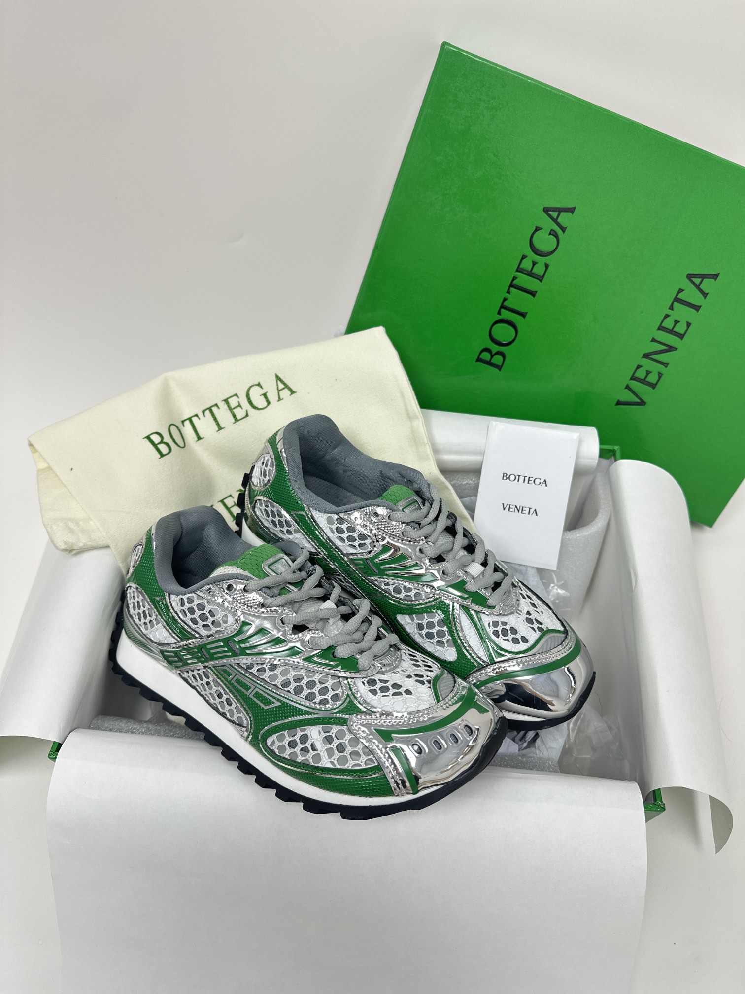 루이비통 Louis Vuitton 스니커즈