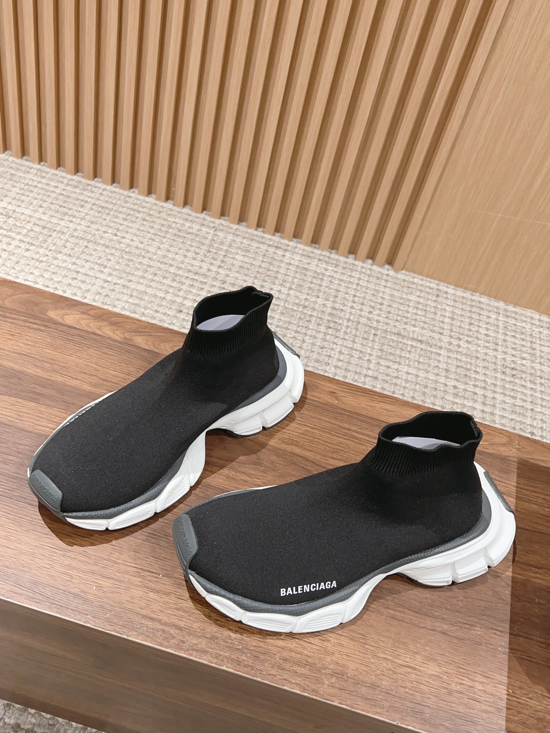 발렌시아가 Balenciaga 3XL 삭 리사이클 니트 스니커즈 블랙