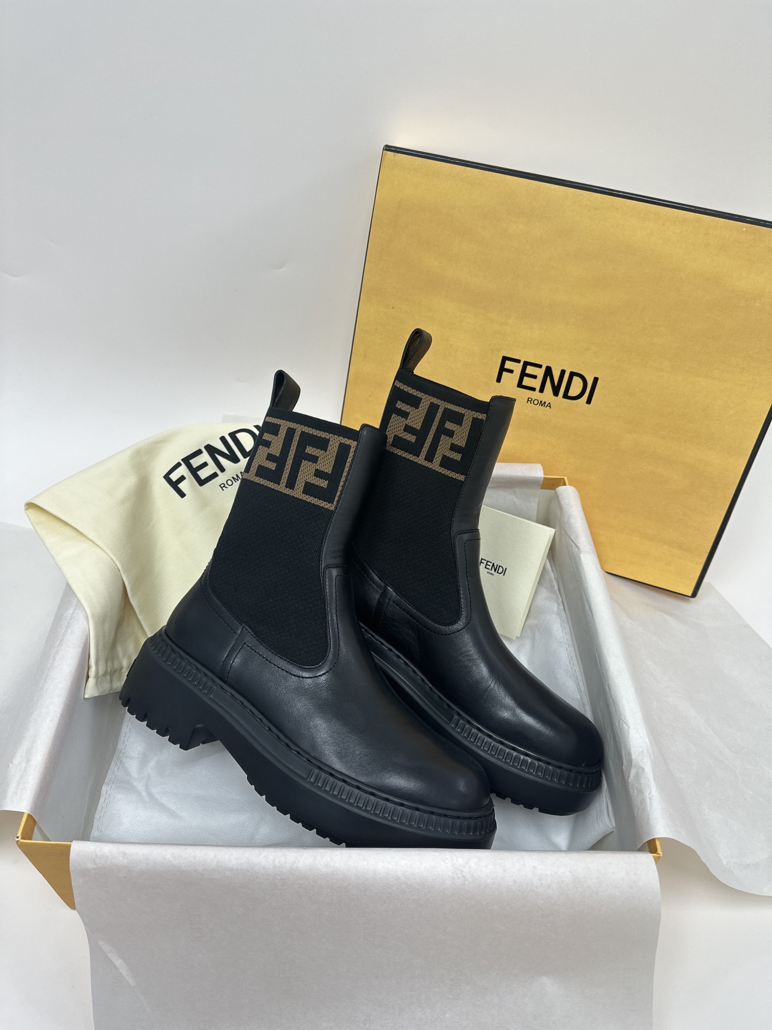 펜디 FENDI 운동화