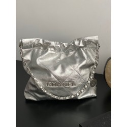 샤넬  CHANEL AS3260 22 스몰 핸드백 샤이니 카프스킨 & 실버 메탈 35CM