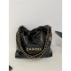 샤넬 CHANEL AS3260 22 스몰 핸드백 샤이니 카프스킨 & 골드 메탈 블랙 35CM