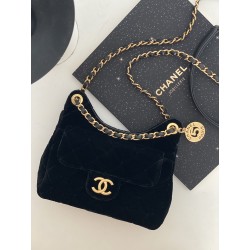 샤넬 CHANEL AS3710 23B 스몰 호보백  & 골드 메탈 17CM