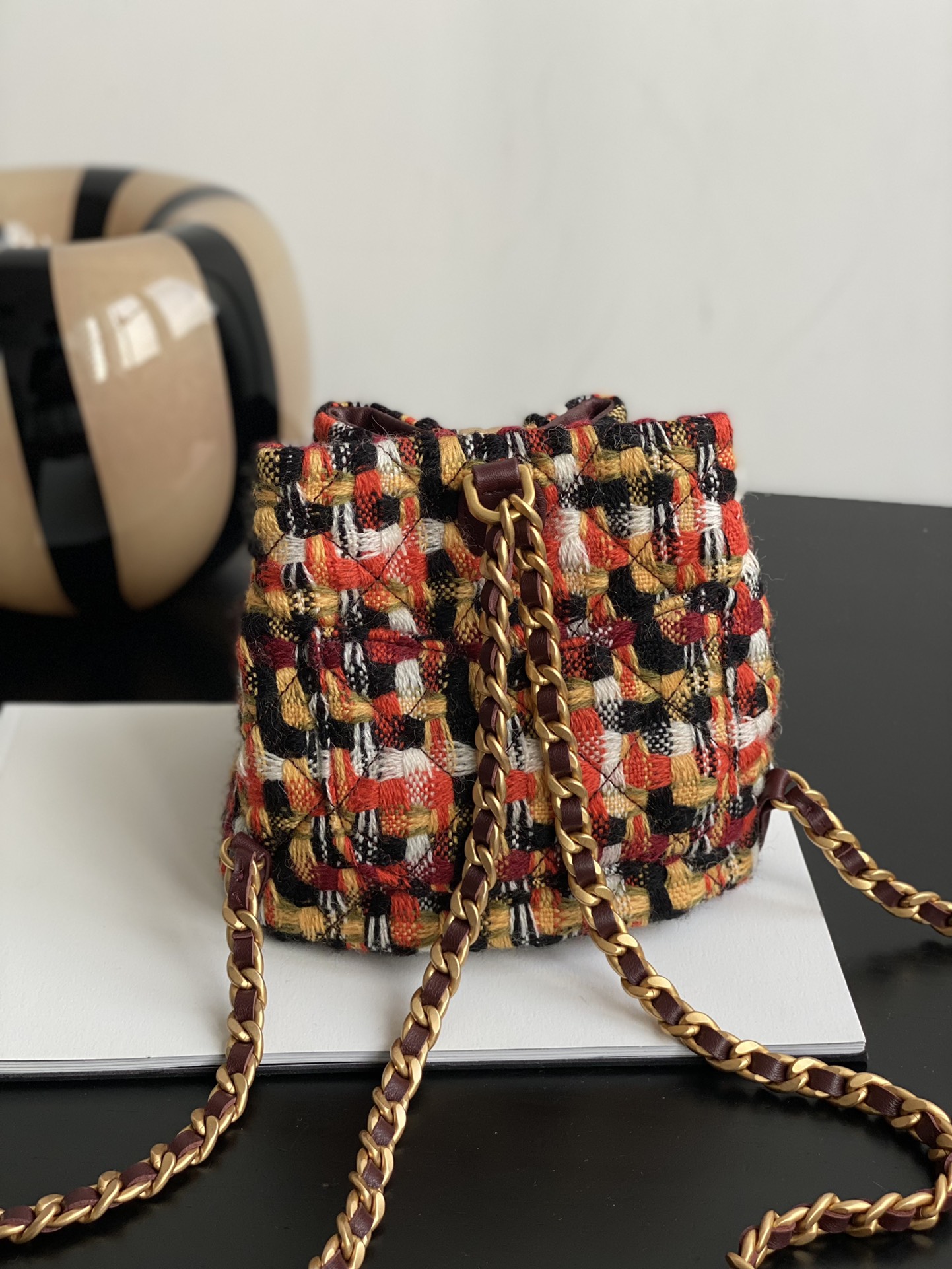 샤넬 CHANEL AS3947 23A 스몰 백팩  & 골드 메탈  17CM