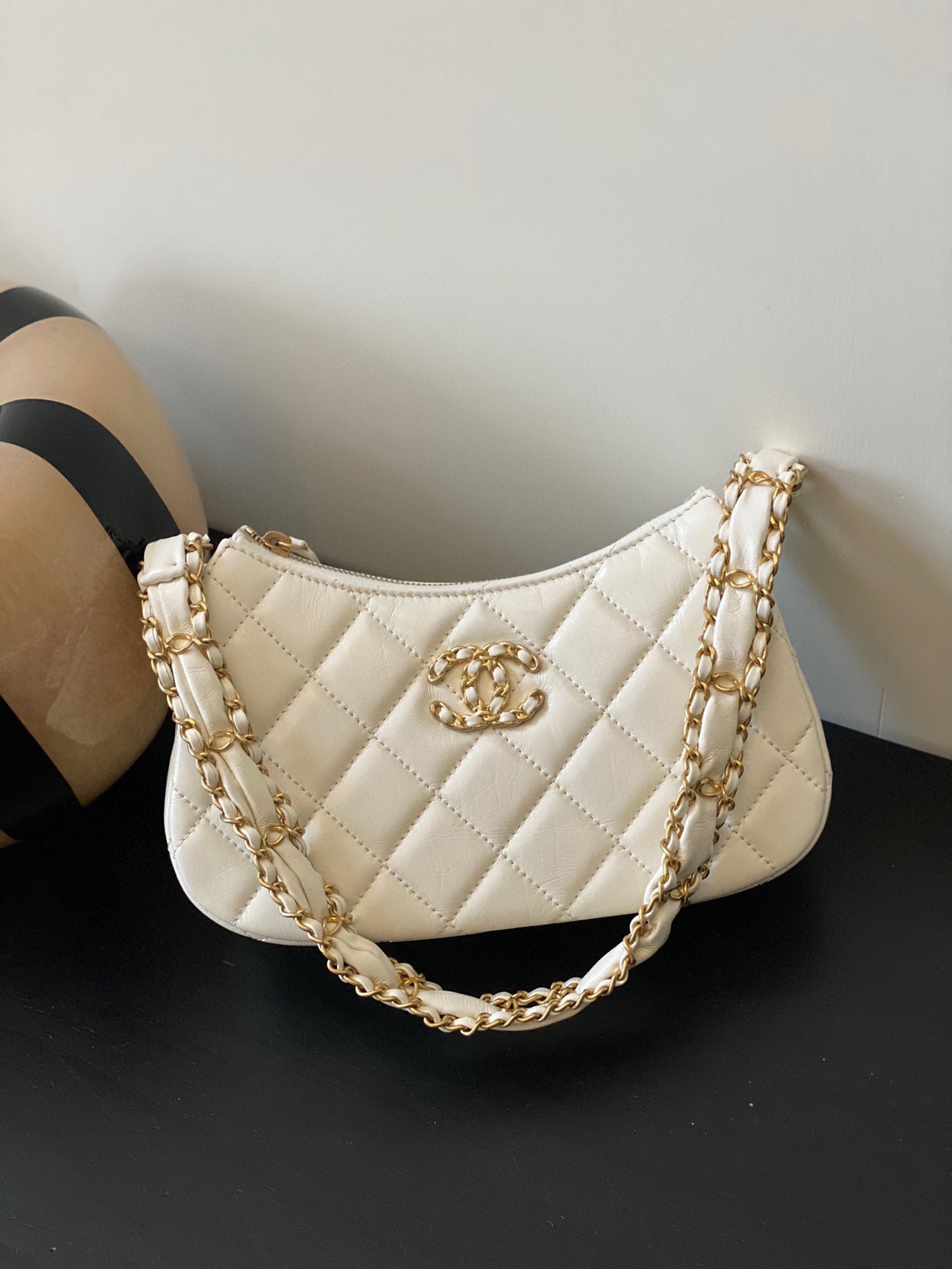 샤넬 CHANEL AP3647 23K 숄더백 & 골드 메탈 20CM