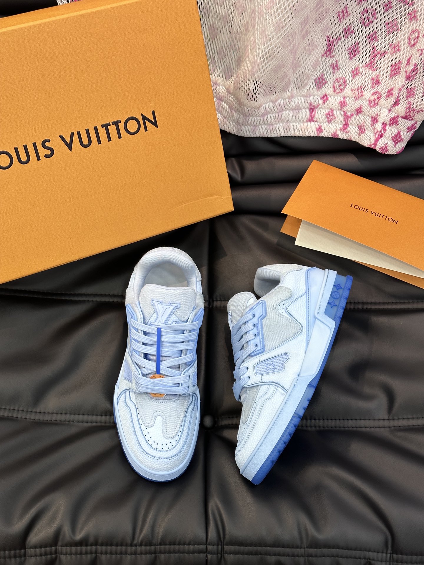 루이비통 Louis Vuitton 스니커즈