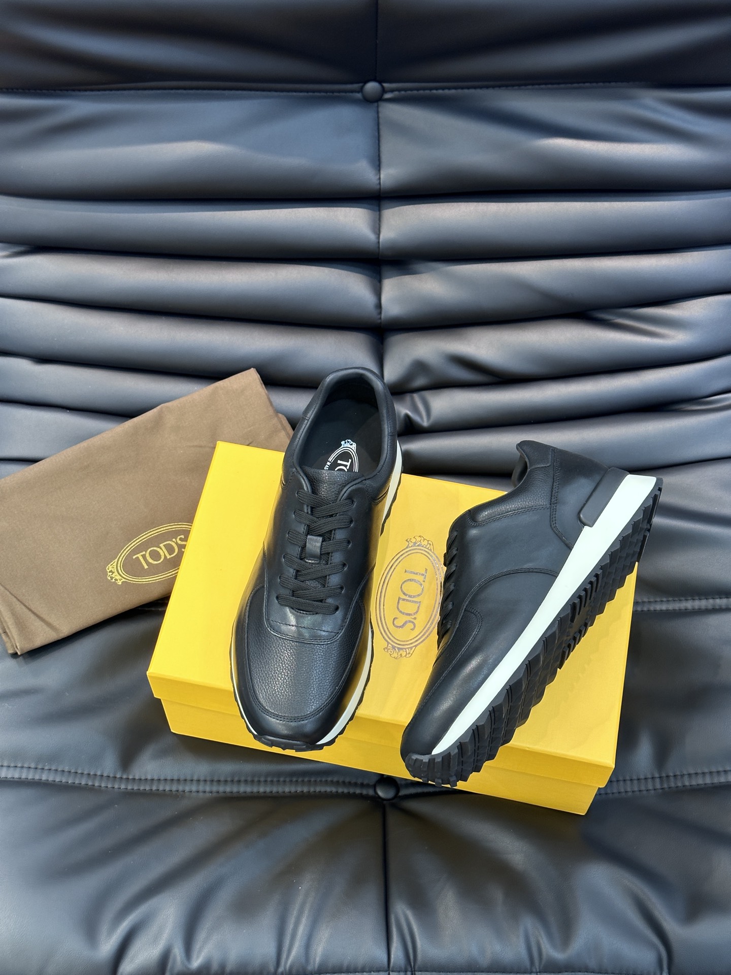 토즈 TOD'S 스니커즈
