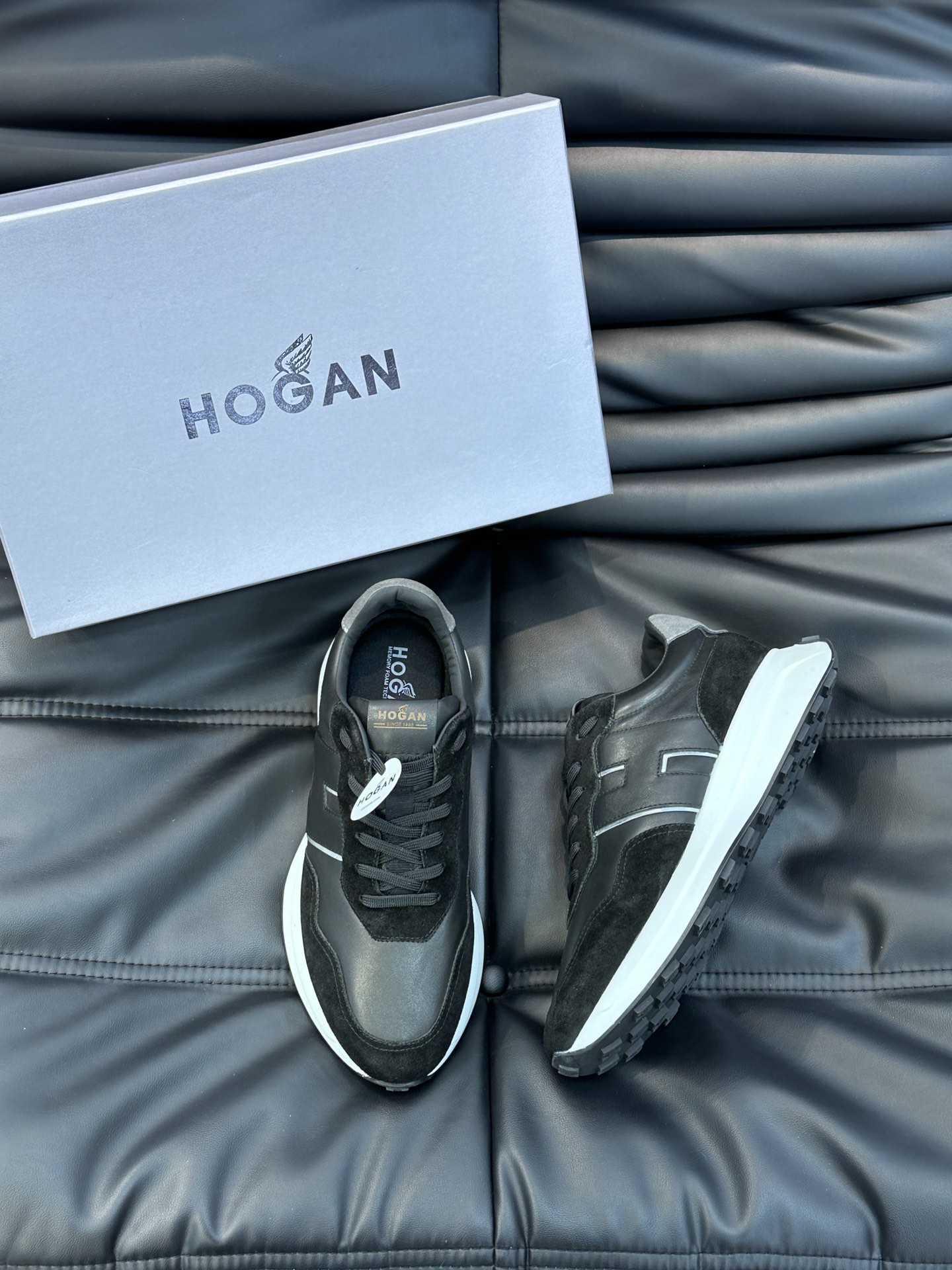 Hogan interaction 스니커즈