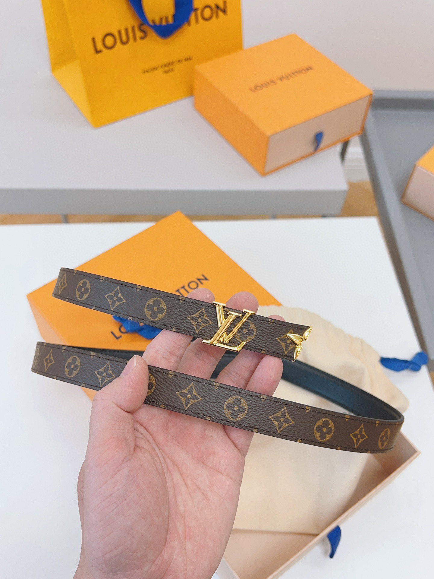 루이비통 Louis Vuitton 벨트 20mm