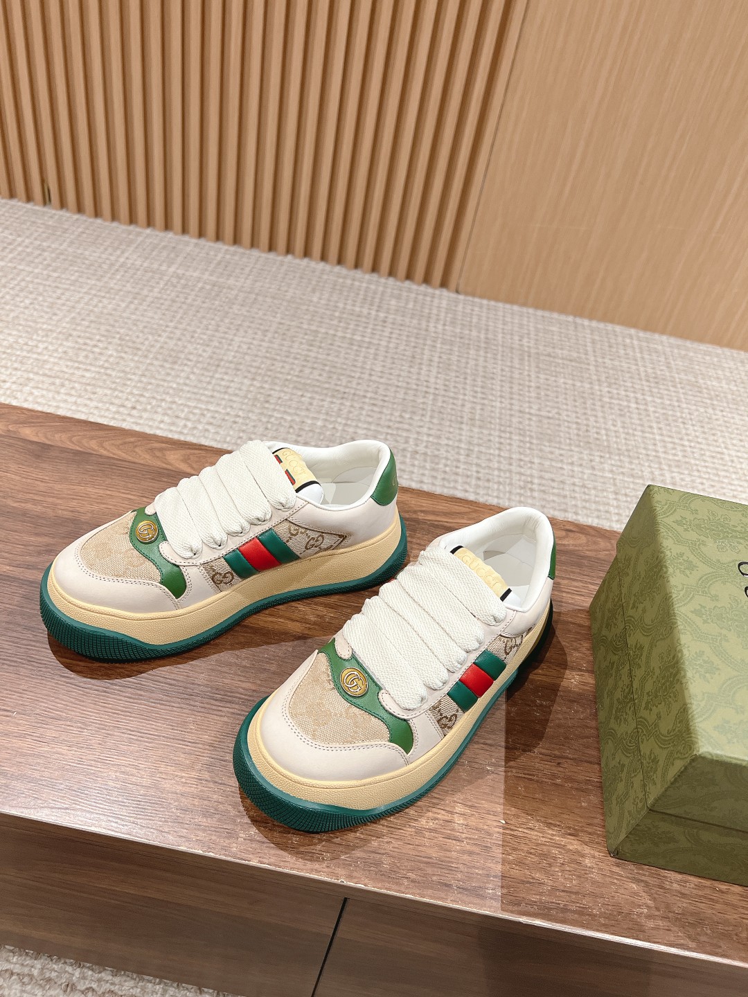 구찌 Gucci 스니커즈
