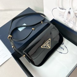 프라다 Prada 1BD339 숄더백 20.5CM