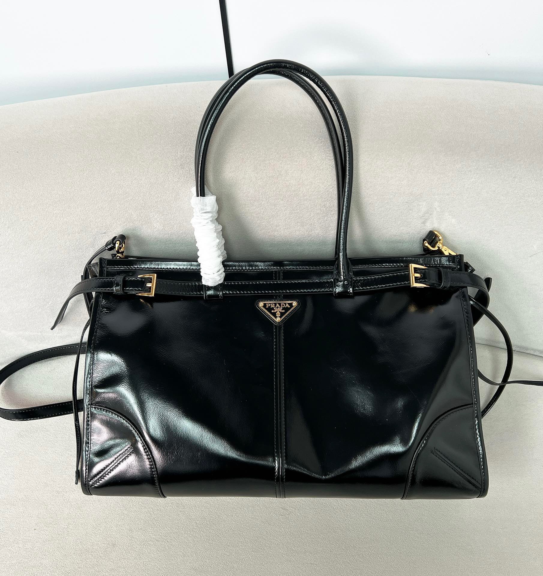 프라다 Prada 1BA433 LuxSoft 탑 핸들백 38CM