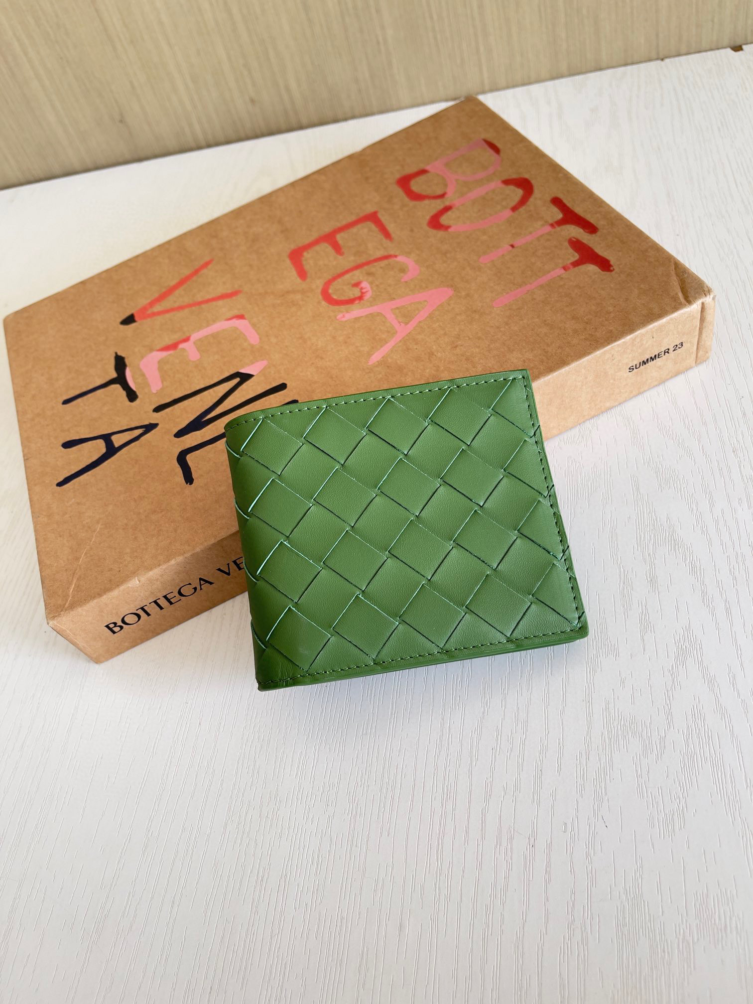 보테가 베네타 Bottega Veneta Bi-Fold Wallet 반지갑 605721