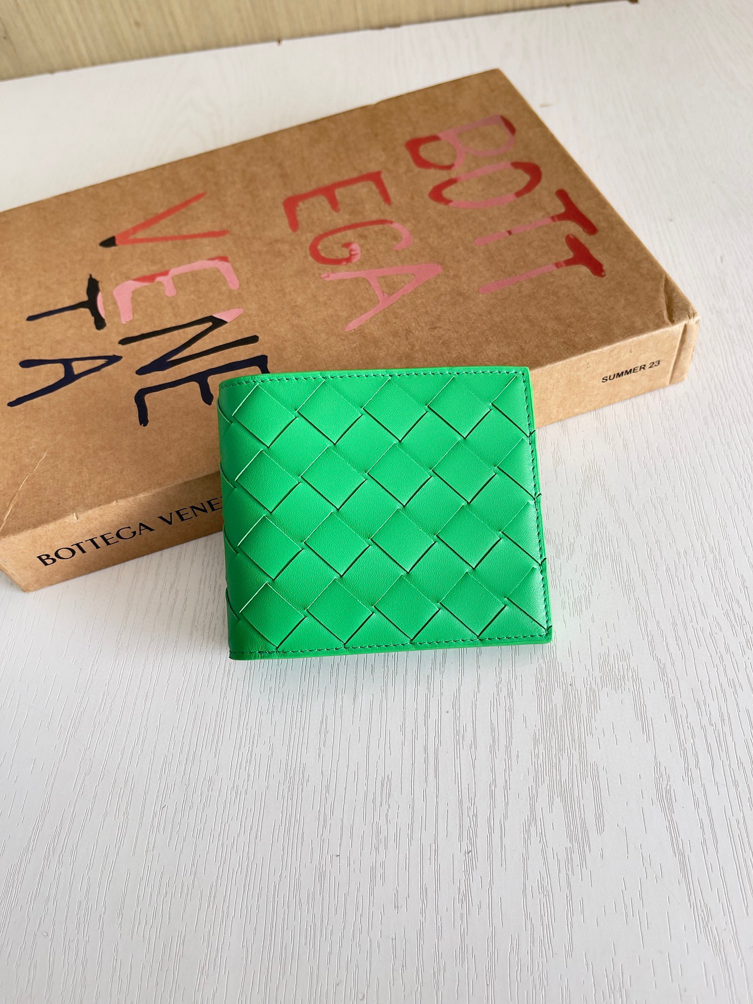 보테가 베네타 Bottega Veneta Bi-Fold Wallet 반지갑 605721