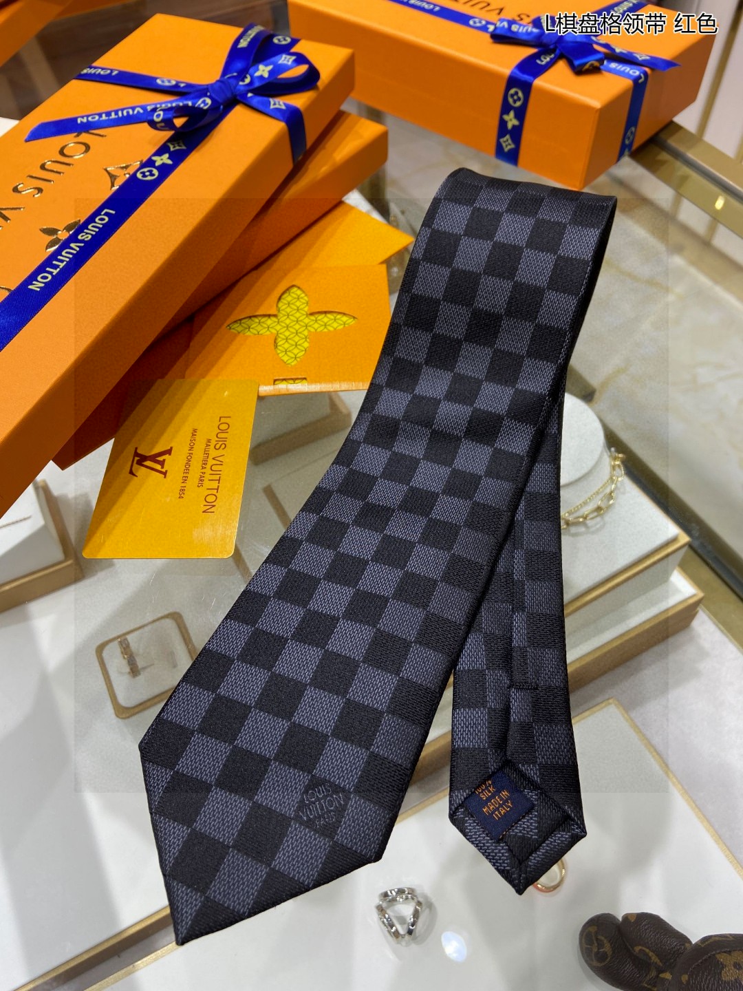 루이비통 Louis Vuitton 넥타이