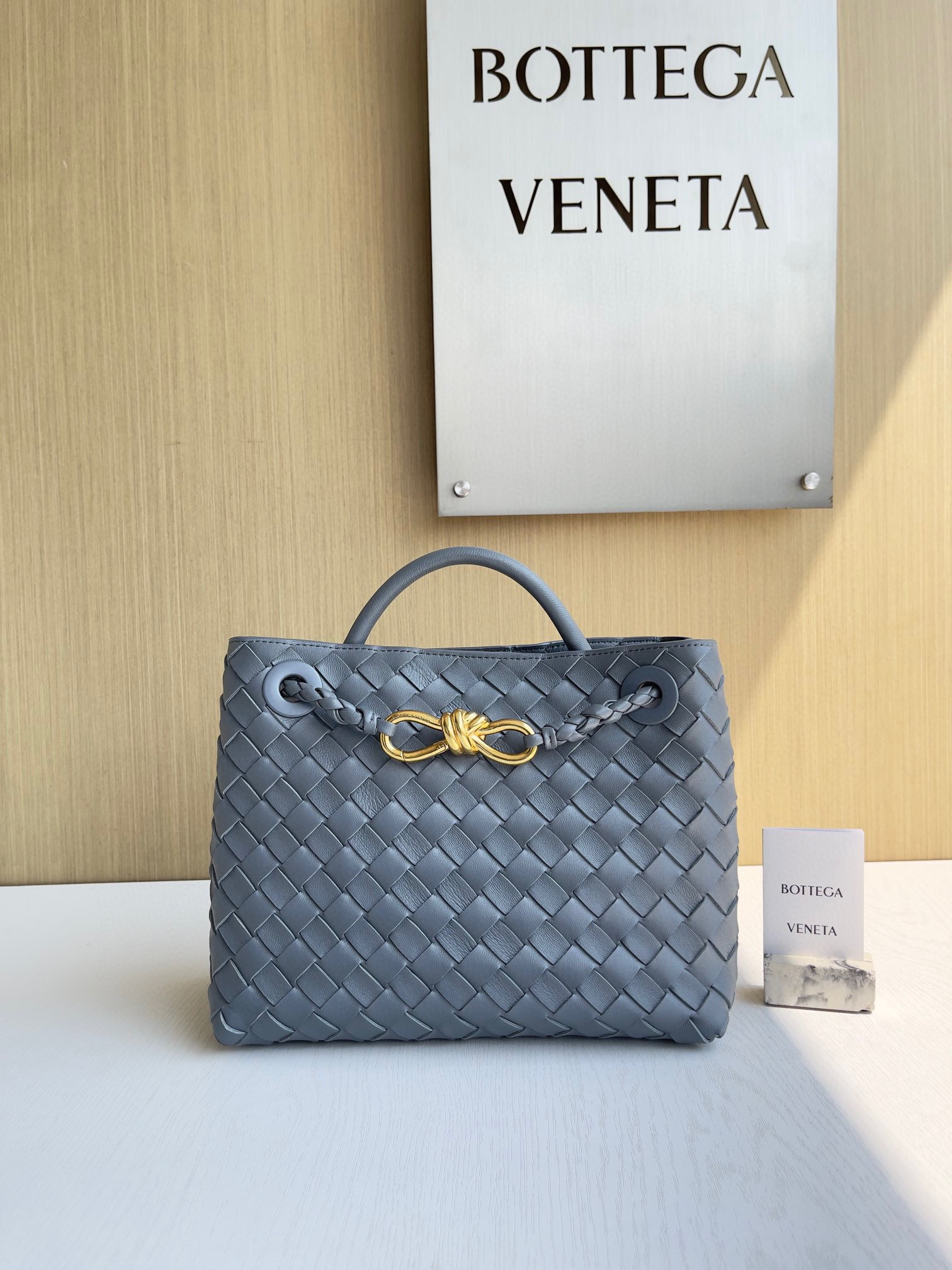 보테가베네타 Bottega Veneta 스몰 안디아모 Andiamo 743568 25cm