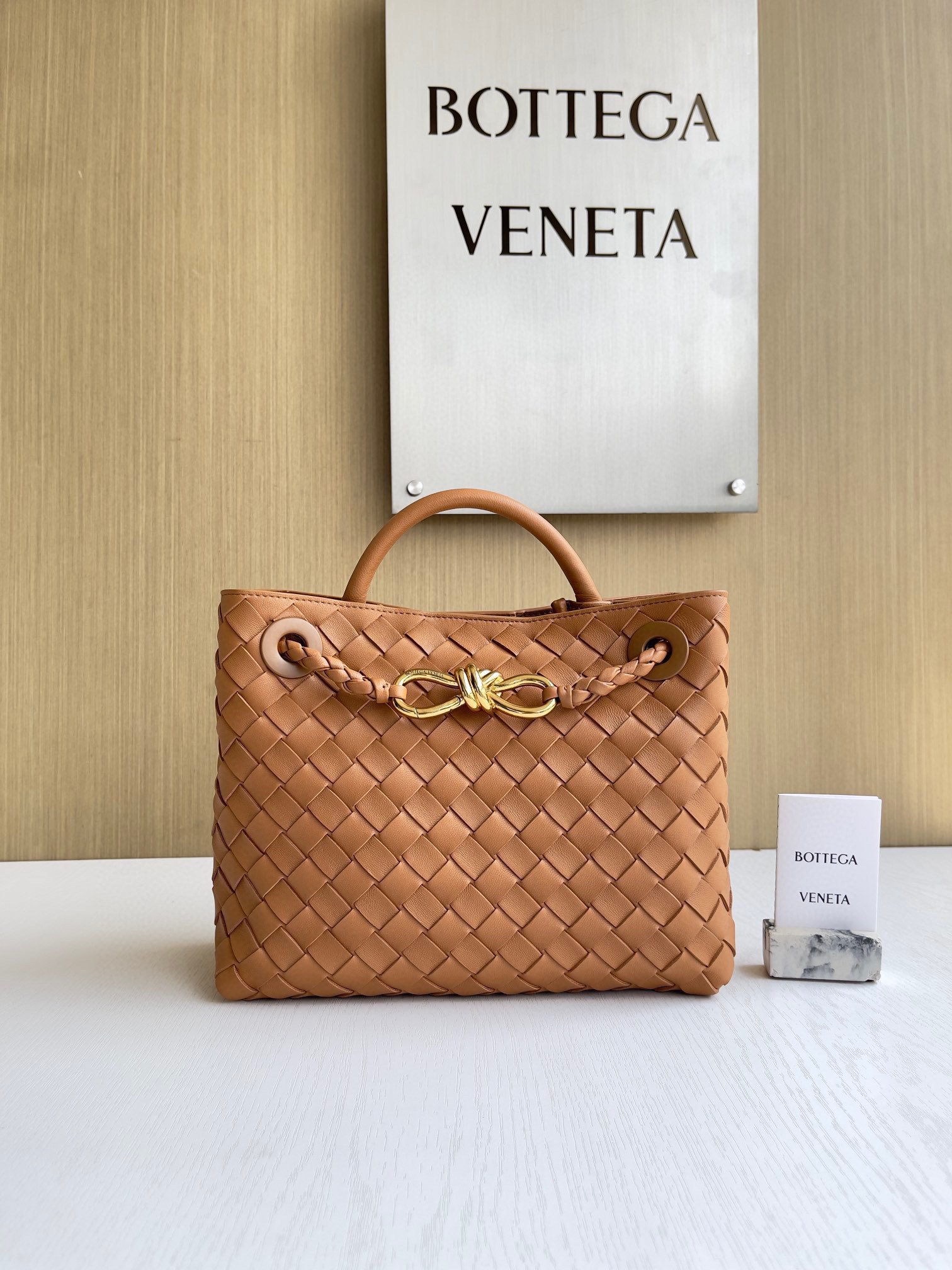 보테가베네타 Bottega Veneta 스몰 안디아모 Andiamo 743568 25cm