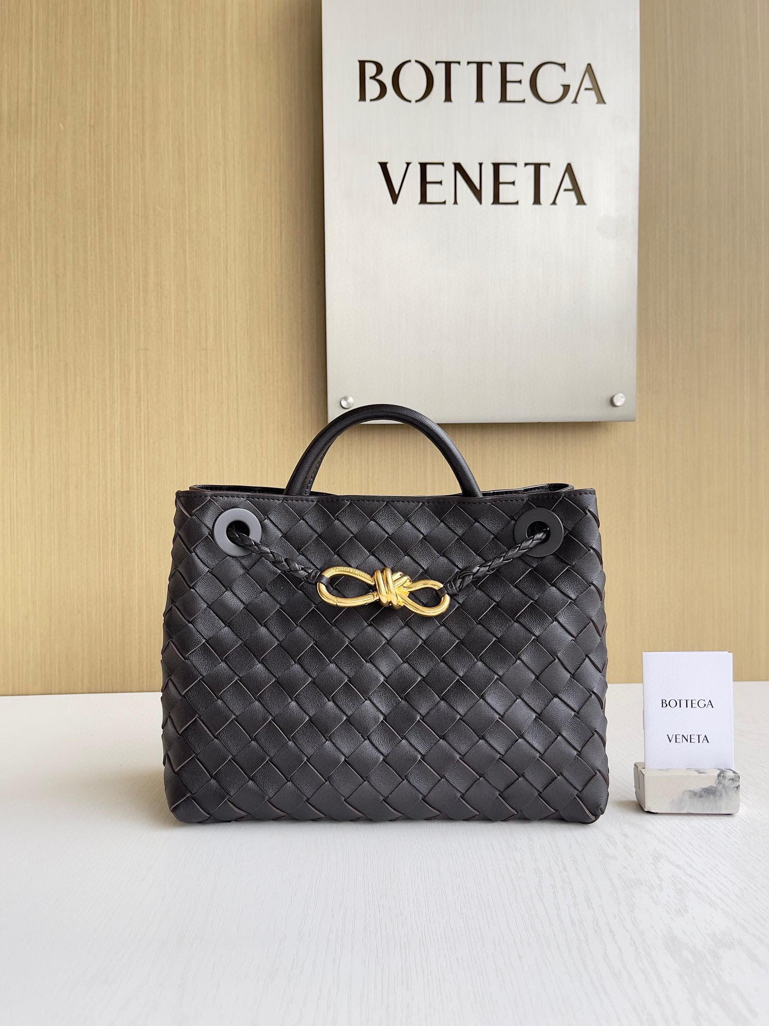 보테가베네타 Bottega Veneta 스몰 안디아모 Andiamo 743568 25cm