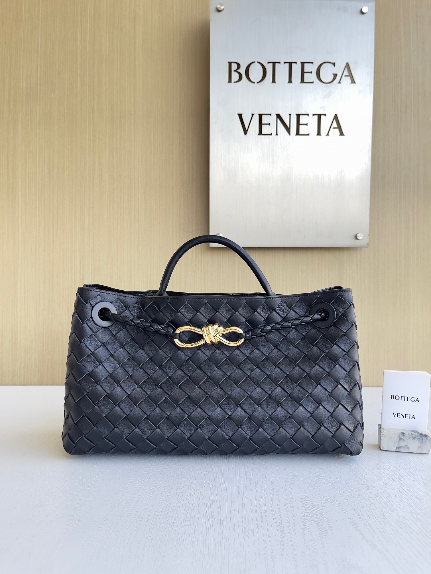 보테가베네타 Bottega Veneta 스몰 E/W 안디아모 Andiamo 754990 29cm