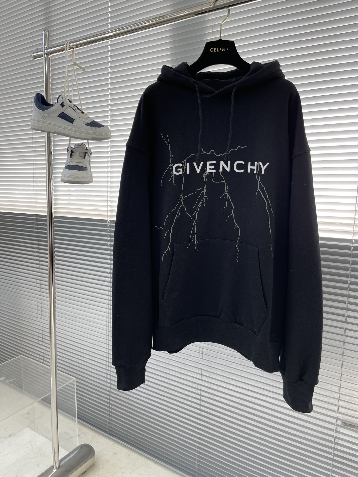 지방시 Givenchy 후드티셔츠