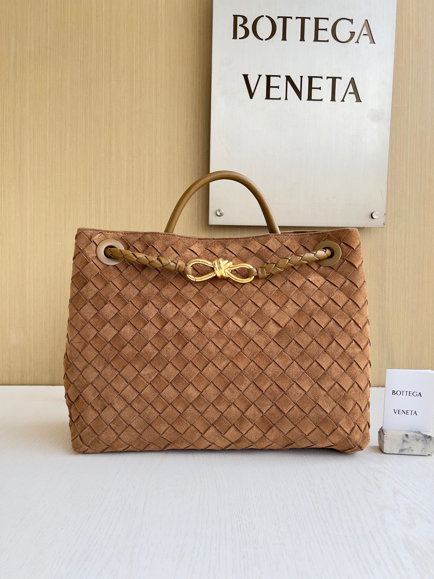 보테가베네타 Bottega Veneta 스몰 안디아모 Andiamo 743572