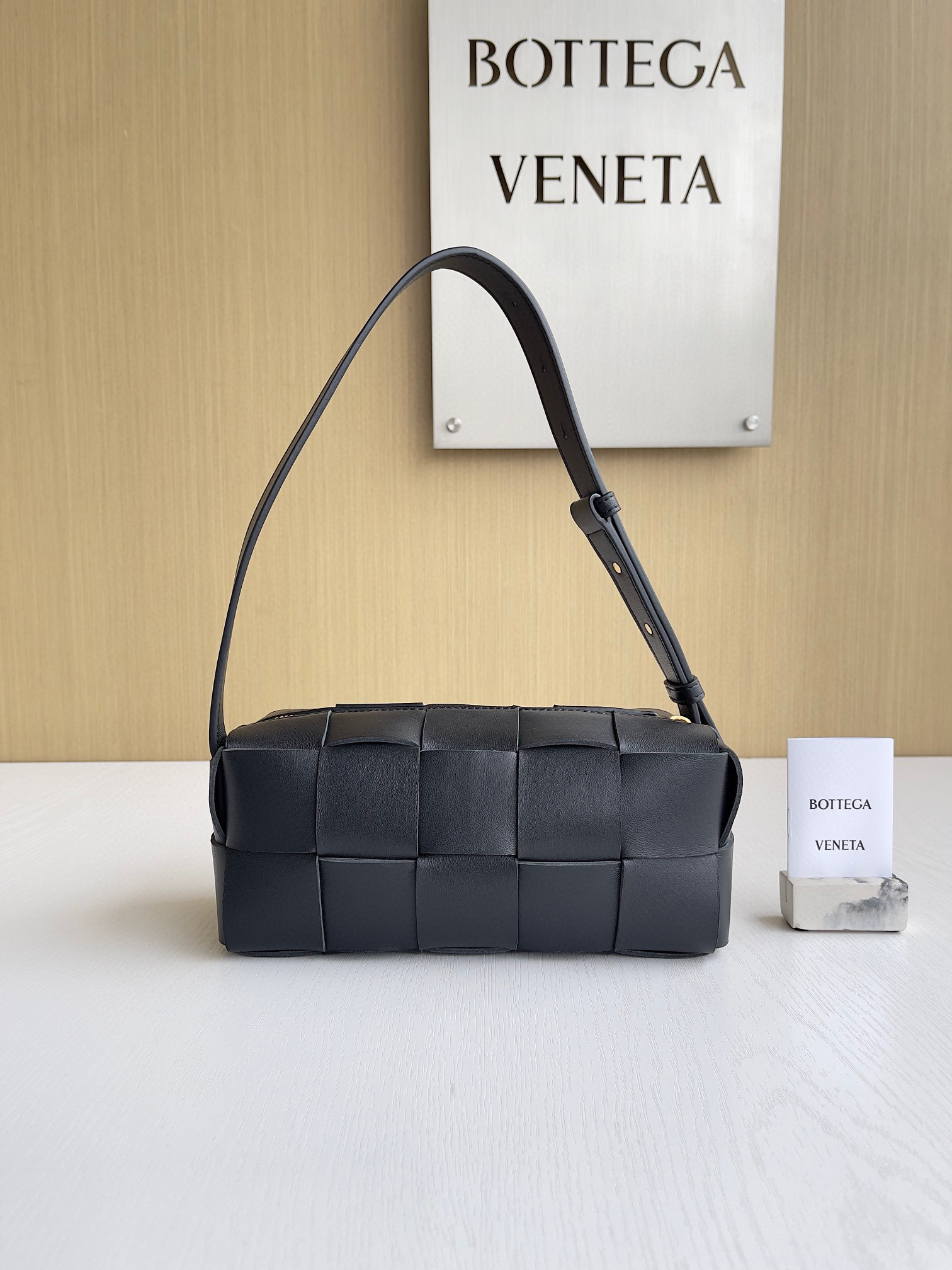 보테가베네타 Bottega Veneta 스몰 브릭 카세트 Brick Cassette 729166