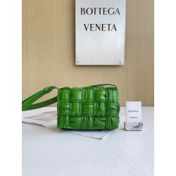 보테가베네타 Bottega Veneta 스몰 카세트 Cassette 736253