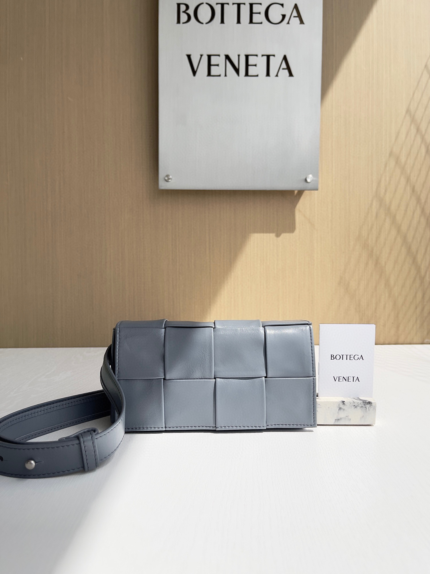 보테가베네타 Bottega Veneta 카세트 벨트 백 Cassette 651053