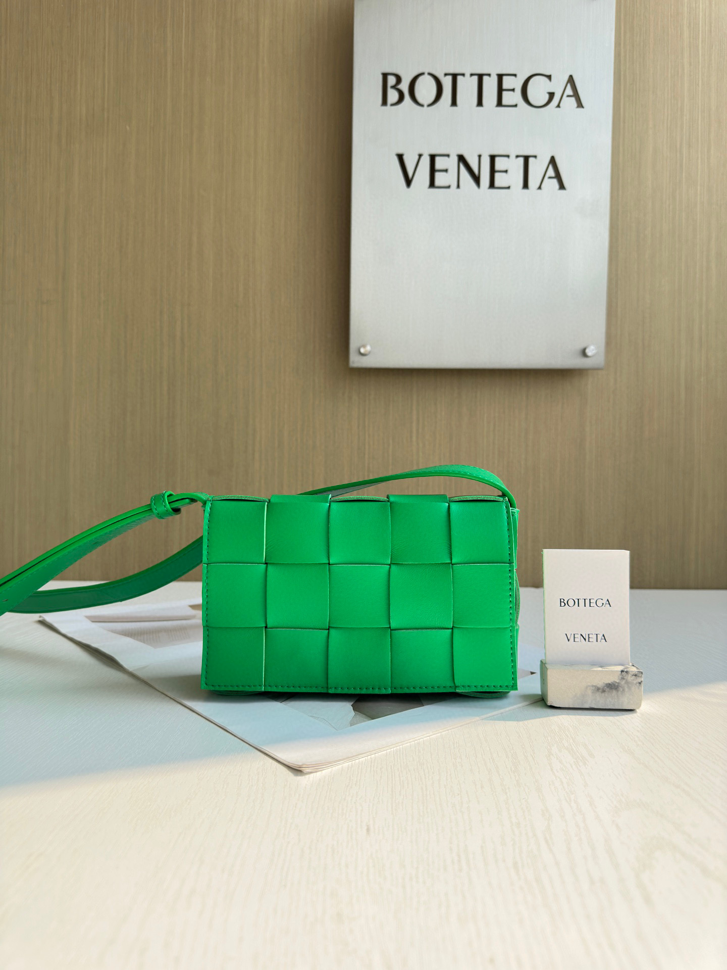 보테가베네타 Bottega Veneta 스몰 카세트 Cassette 730848