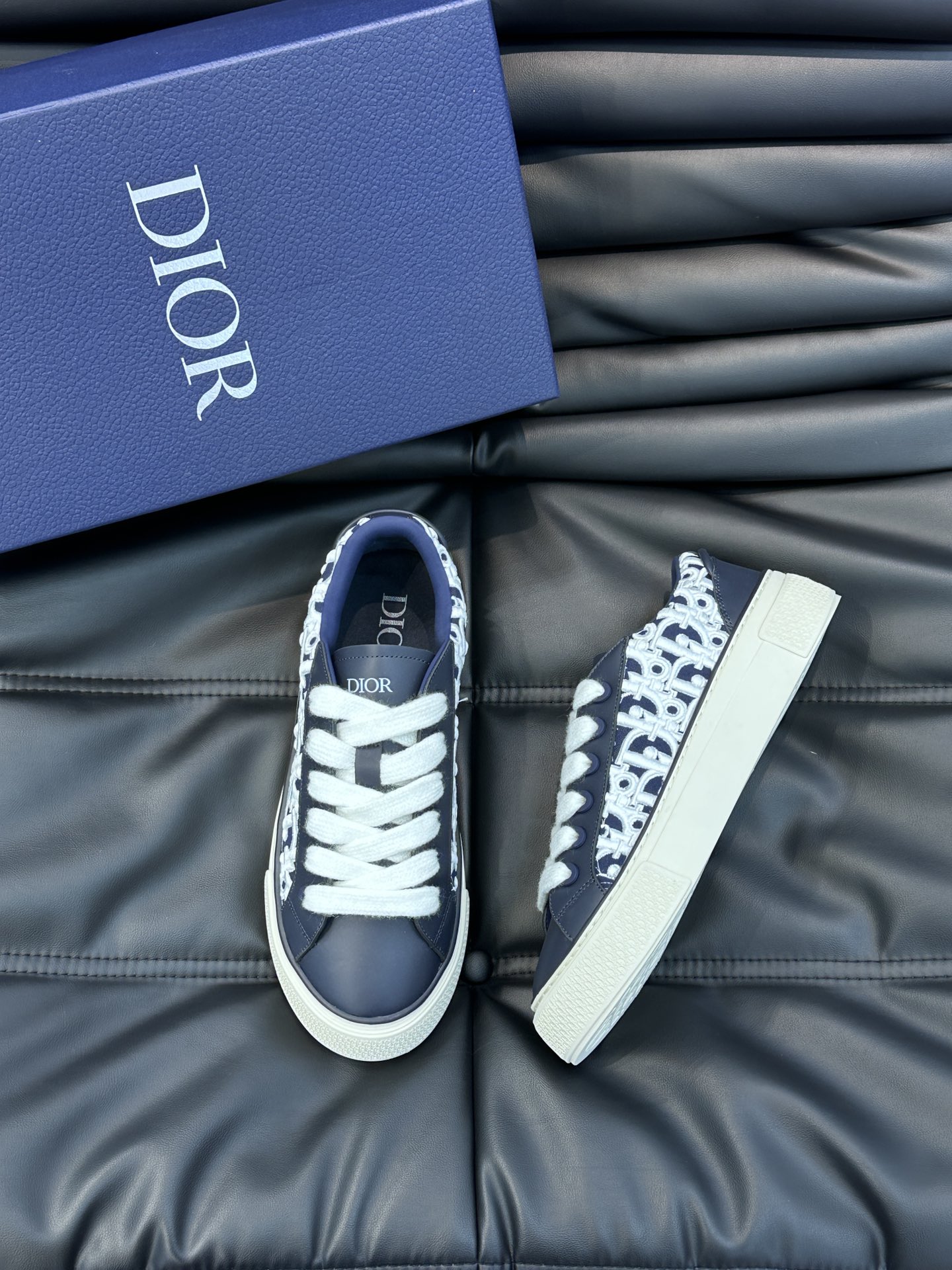디올 Dior 스니커즈