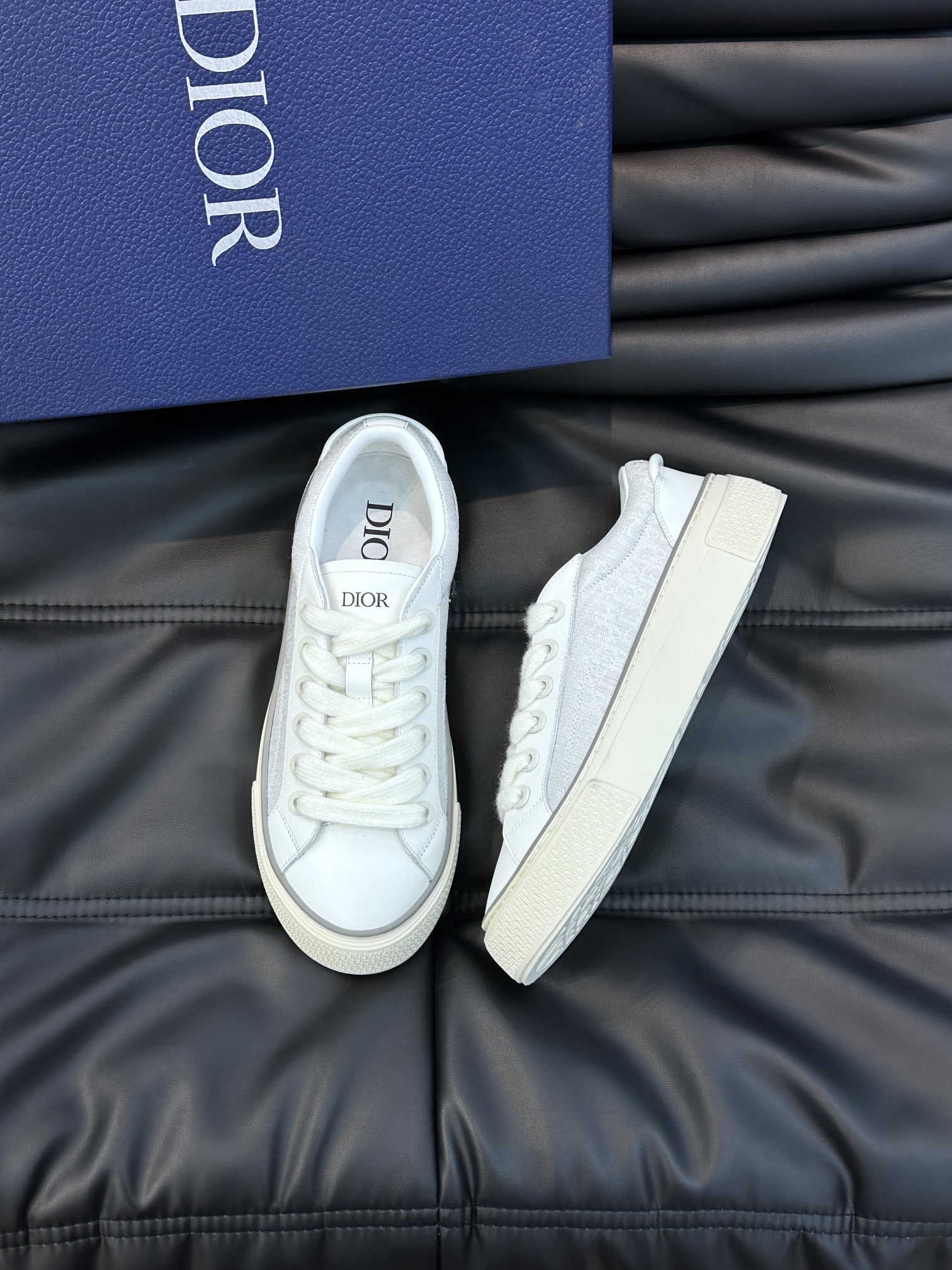 디올 Dior 스니커즈
