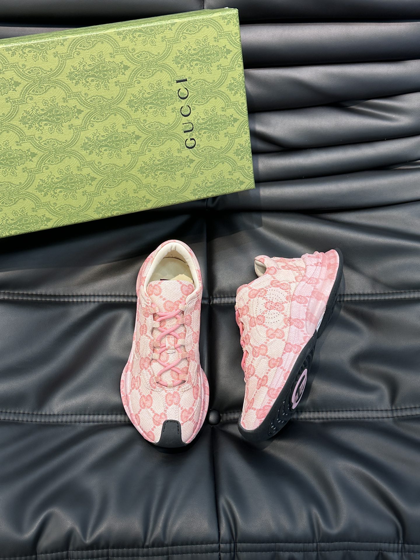 구찌 Gucci 스니커즈