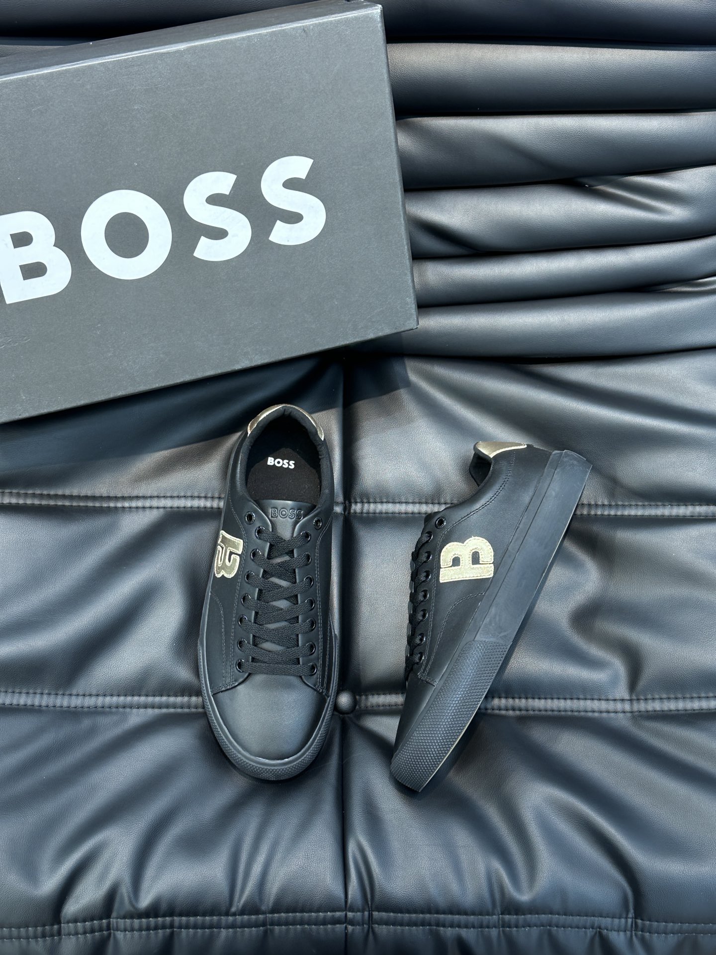 보스BOSS 스니커즈