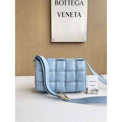 보테가 베네타 Bottega Veneta 빙하 블루 Cassette 591970
