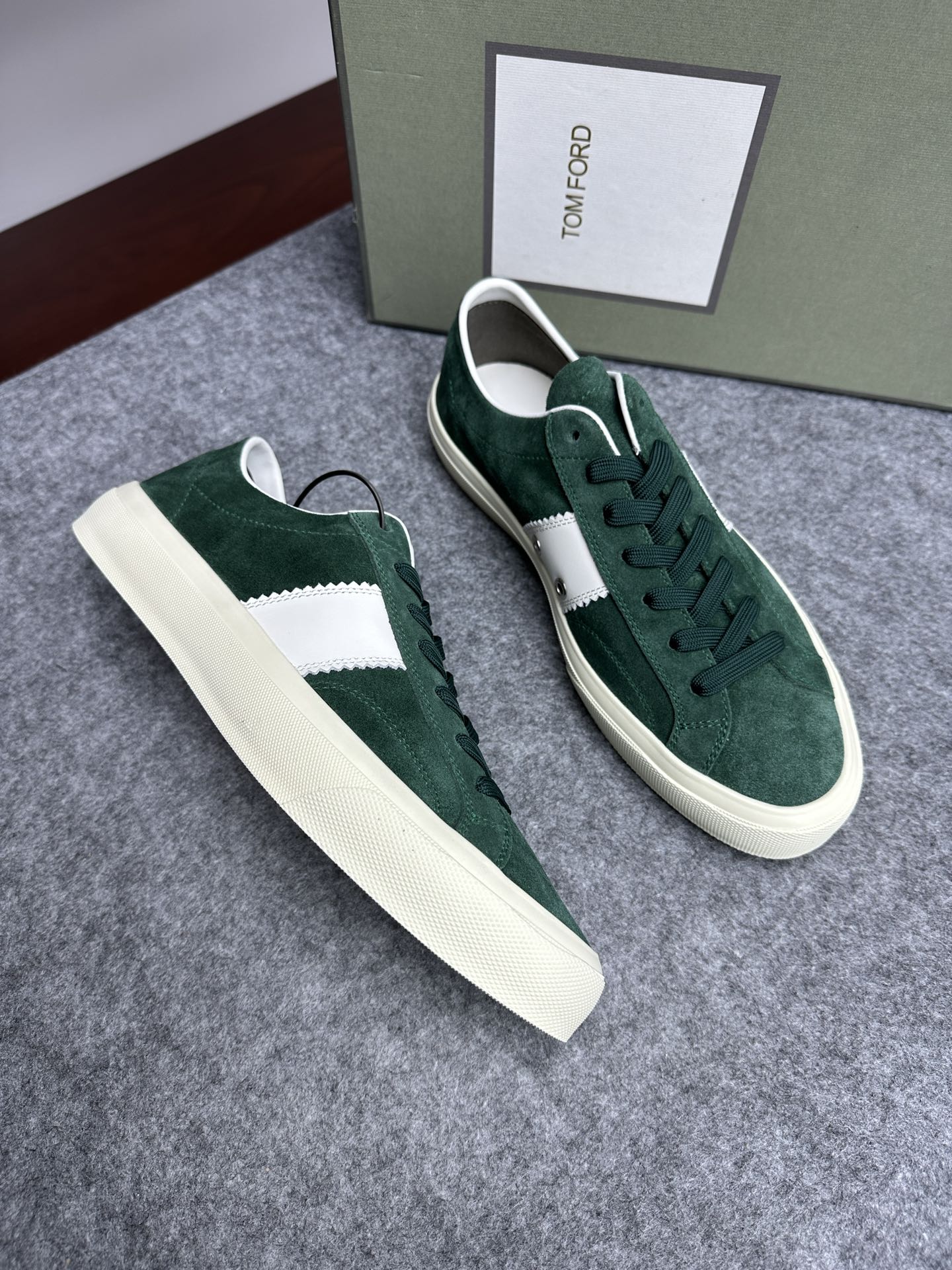 톰 포드 Tom Ford 스니커즈