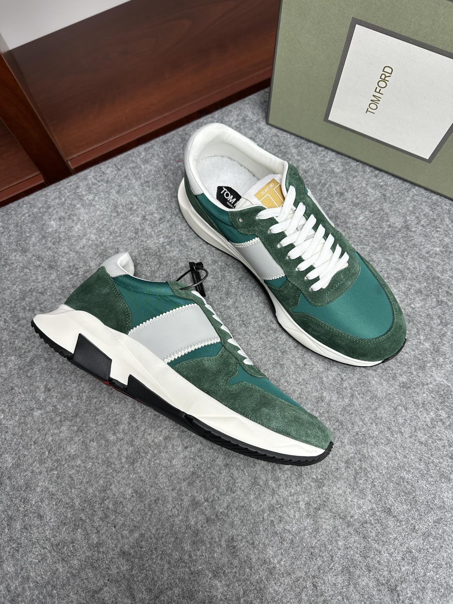 톰 포드 Tom Ford 스니커즈
