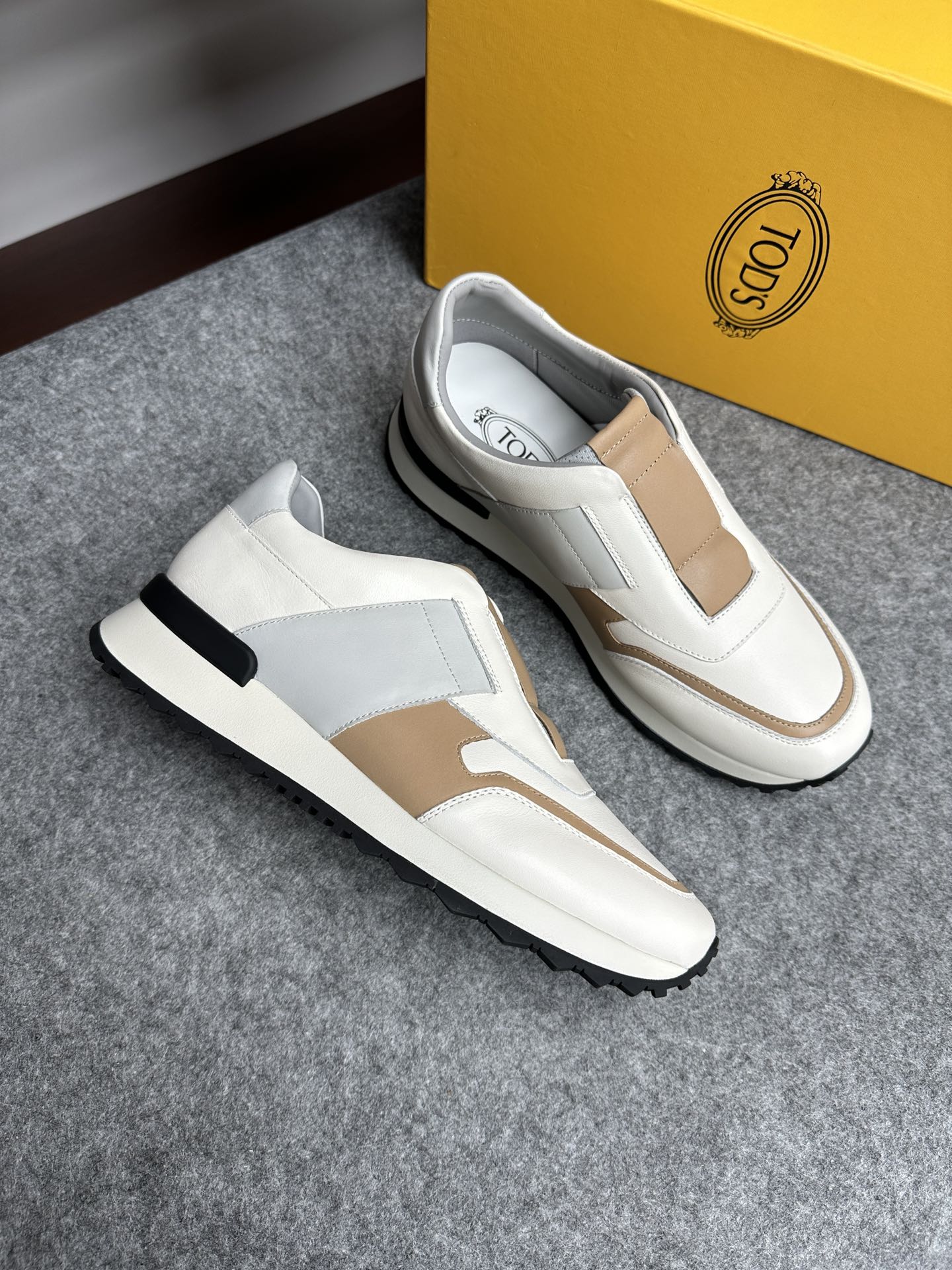 토즈 TOD'S 스니커즈