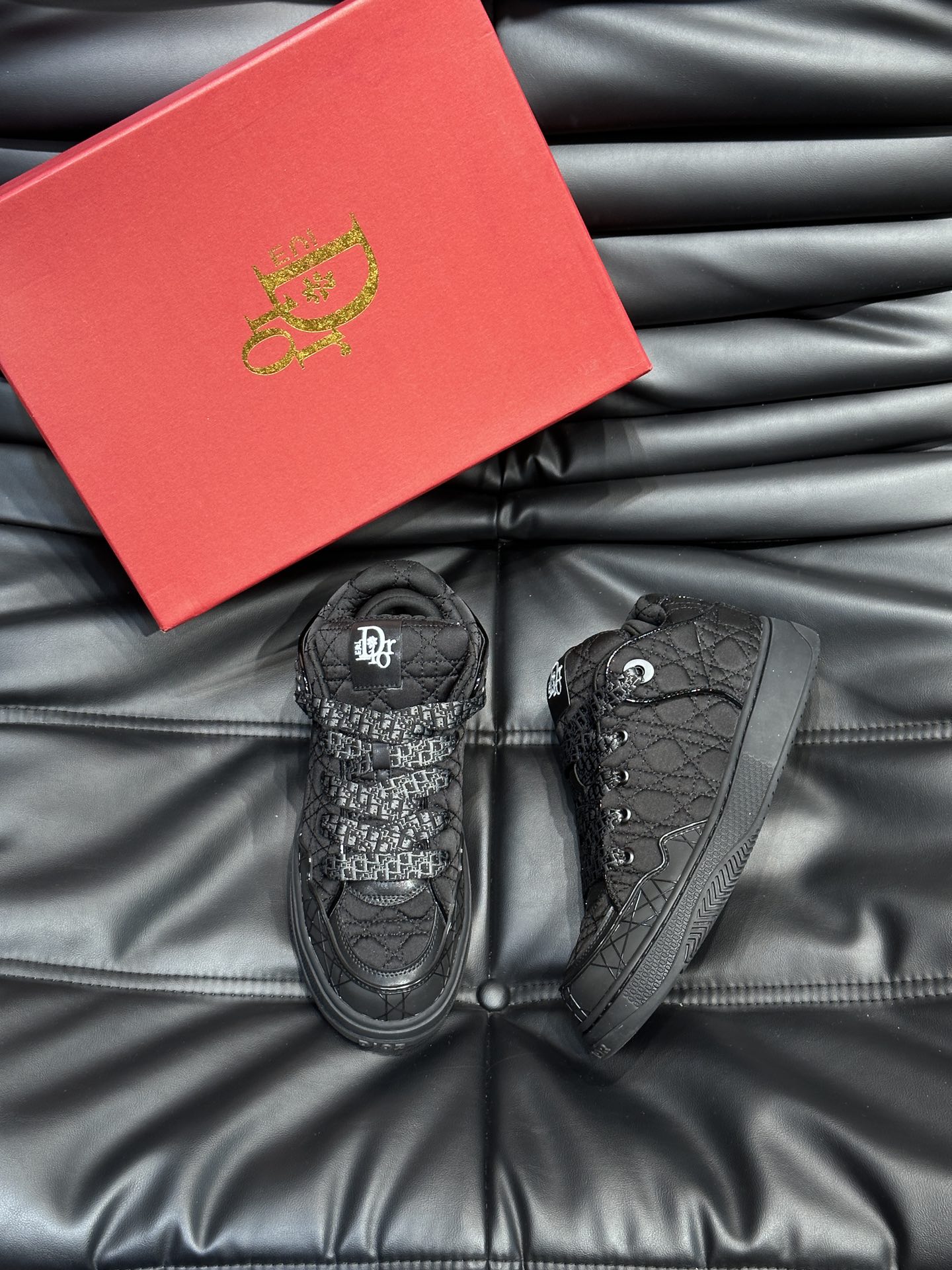 디올 Dior 스니커즈