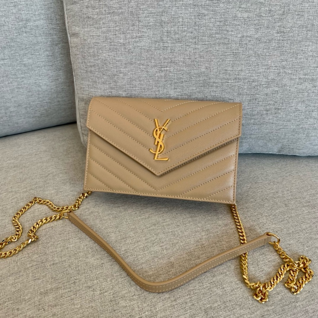 생로랑 Saint laurent/YSL 393953 WOC 그랑 드 뿌드르 엠보스드 레더 카산드라 마틀라세 엔벨로프 체인 지갑 다크 베이지 19CM