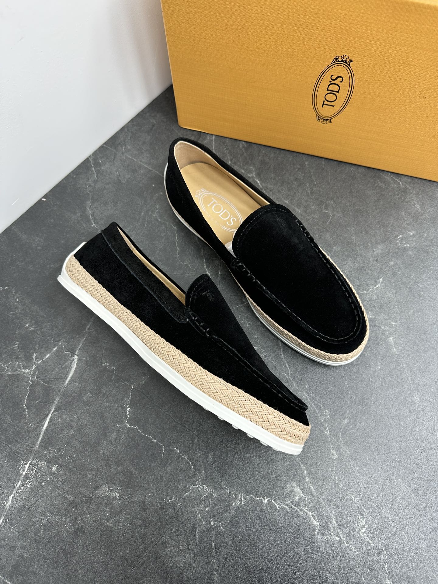 토즈 TOD'S 로퍼