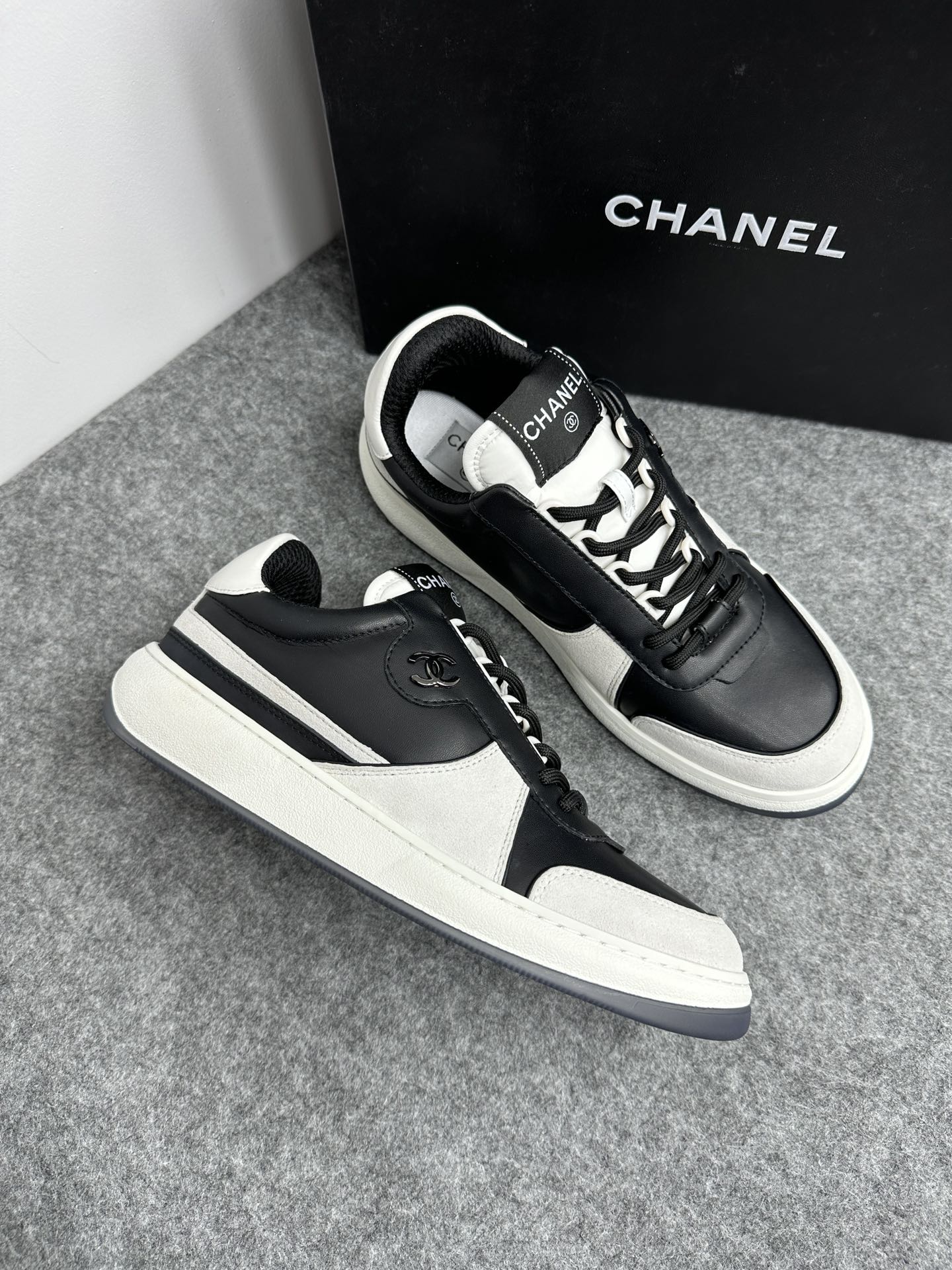 샤넬 CHANEL 스니커즈