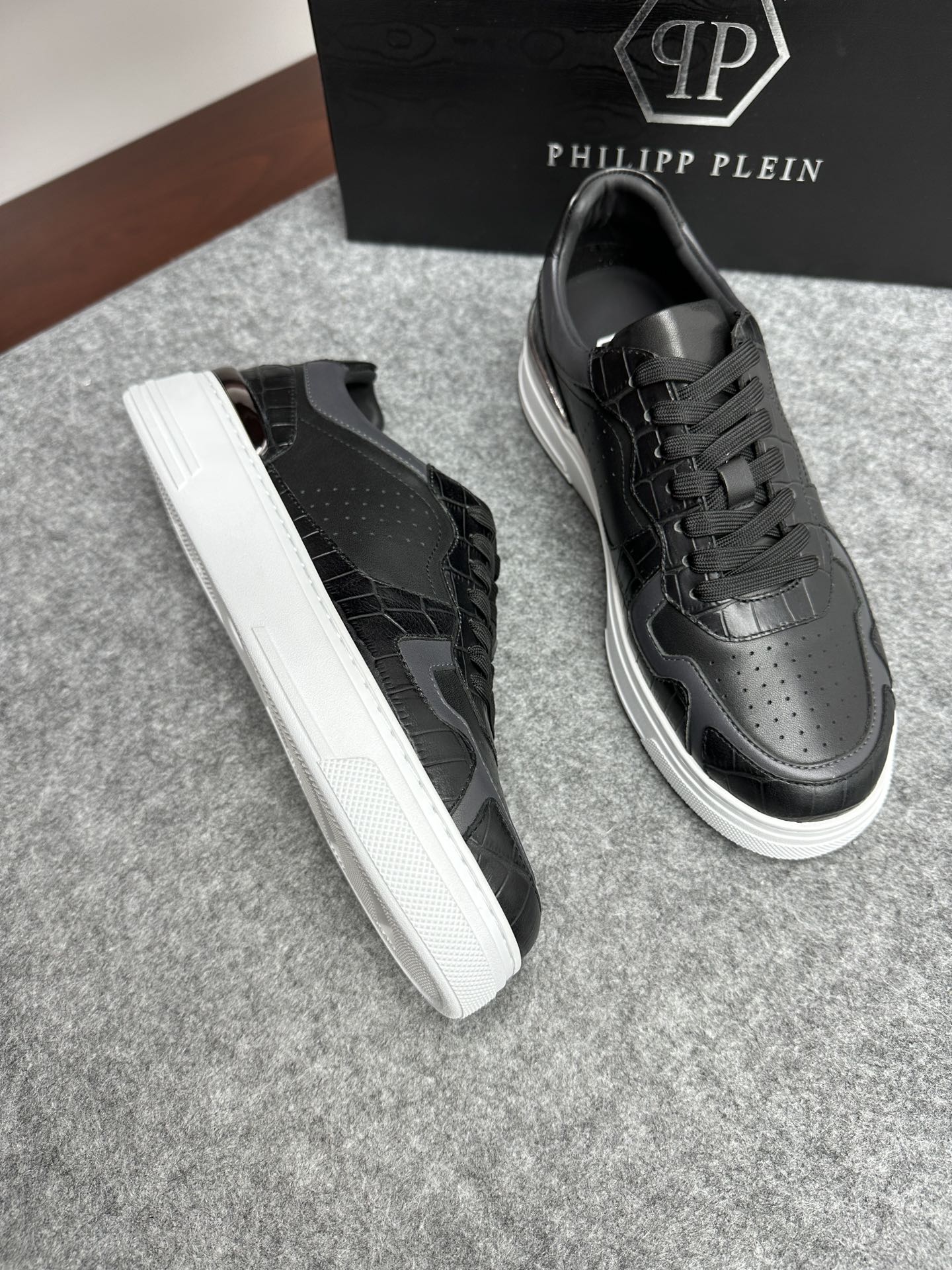 필립플레인 Philippe plein 스니커즈