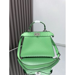 펜디 FENDI 327 ICONIC PEEKABOO ISEEU 탑 핸들백 27CM