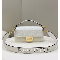 펜디 FENDI Baguette 8598 크로스 백 28CM