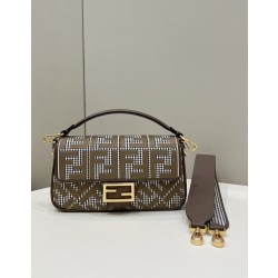 펜디 FENDI Baguette 600 크로스 백 26CM