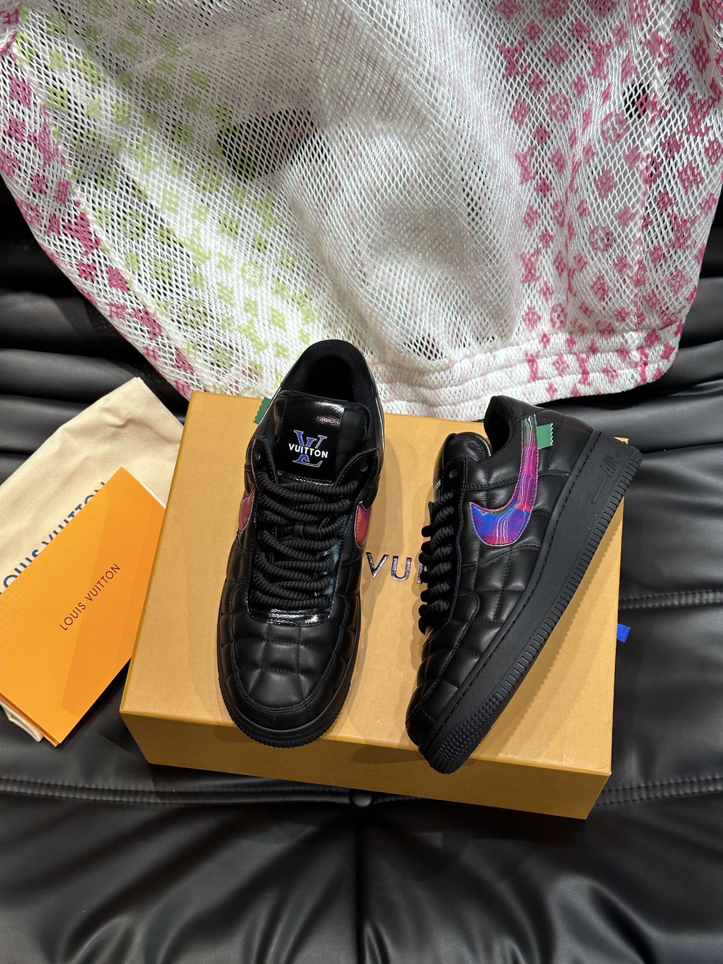 루이비통 Louis Vuitton 스니커즈