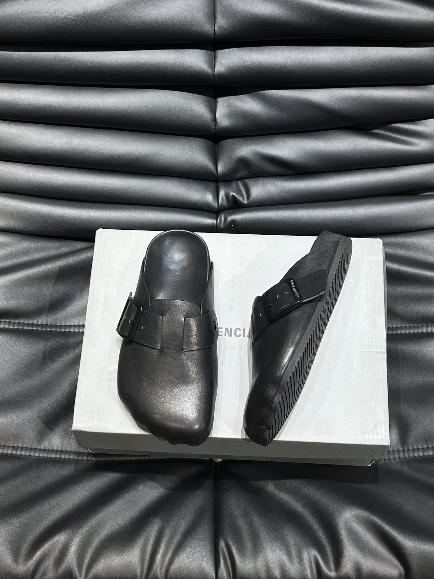 발렌시아가 Balenciaga 슬리퍼