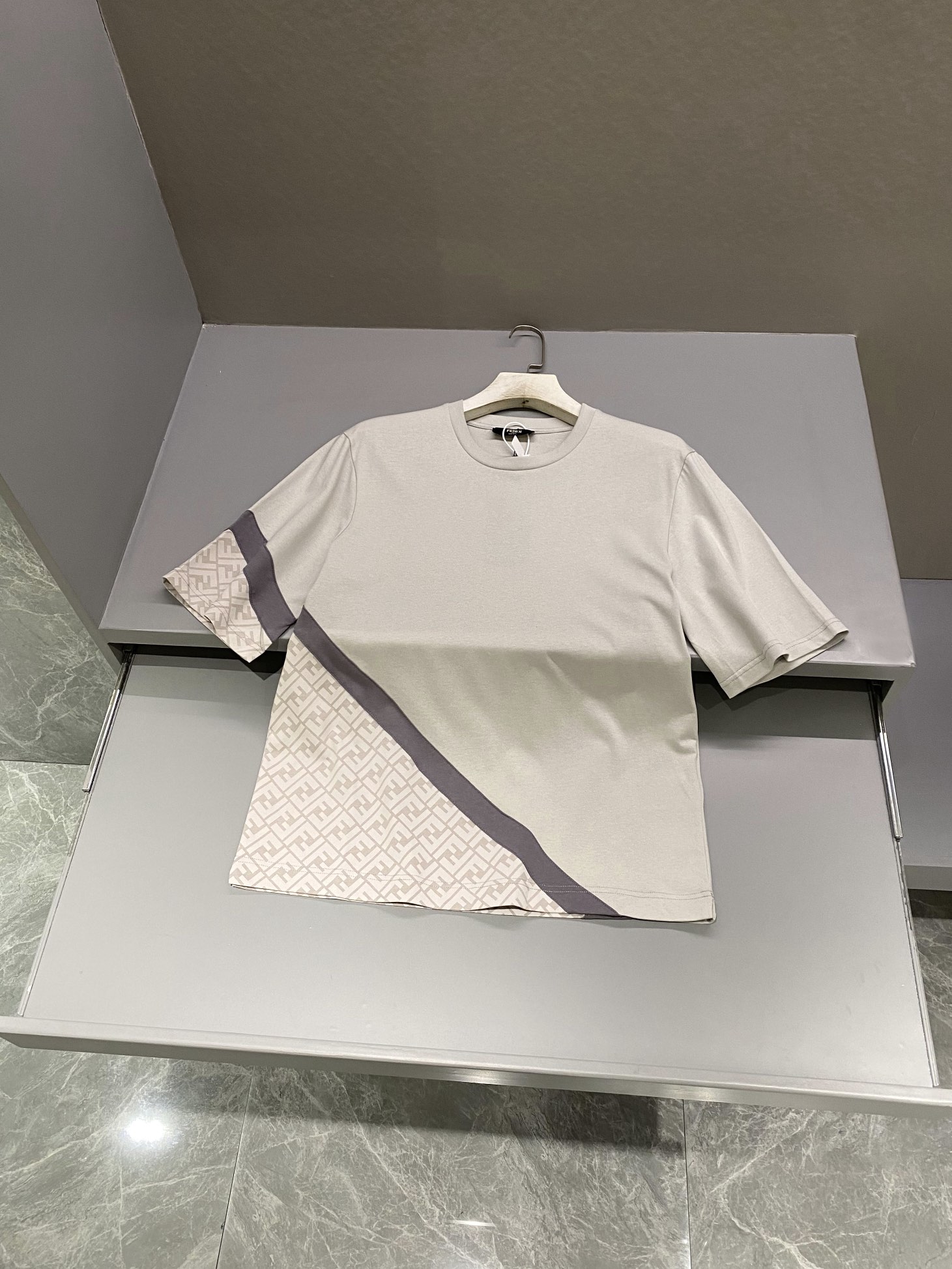 펜디 FENDI 반팔 티셔츠
