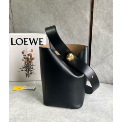 로에베 Loewe Pebble 버킷 백 24.5CM